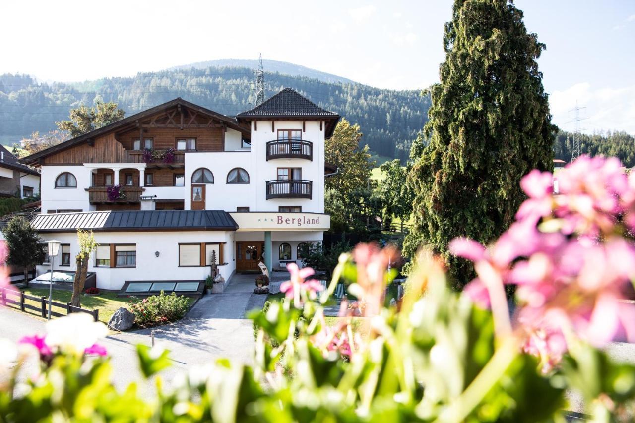 Ferienhotel Bergland Arzl im Pitztal Exterior photo